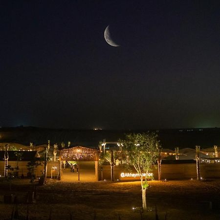 Отель Al Khayma Camp "Elite Glamping & Dining In Experience" Hunaywah Экстерьер фото