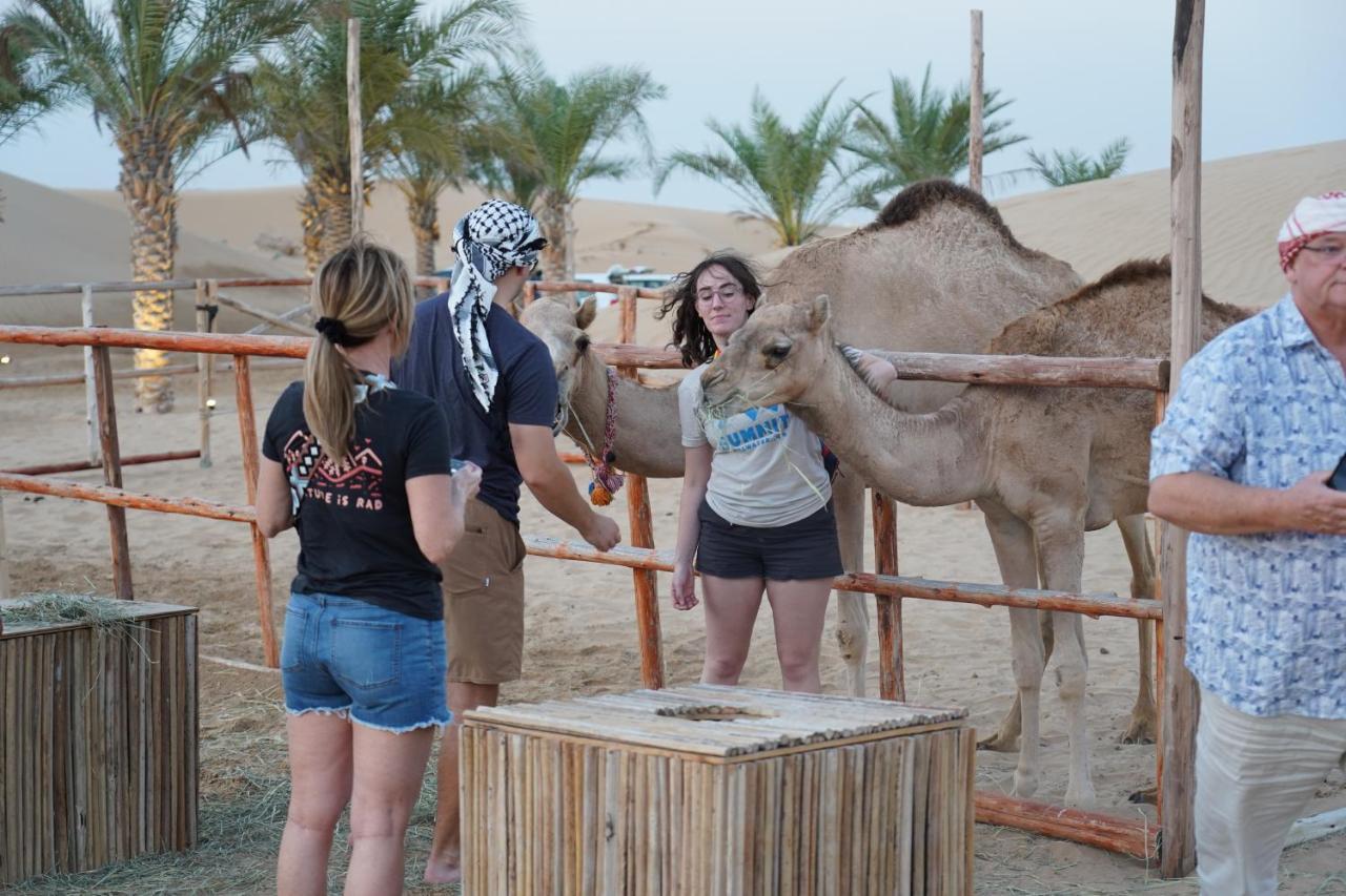 Отель Al Khayma Camp "Elite Glamping & Dining In Experience" Hunaywah Экстерьер фото