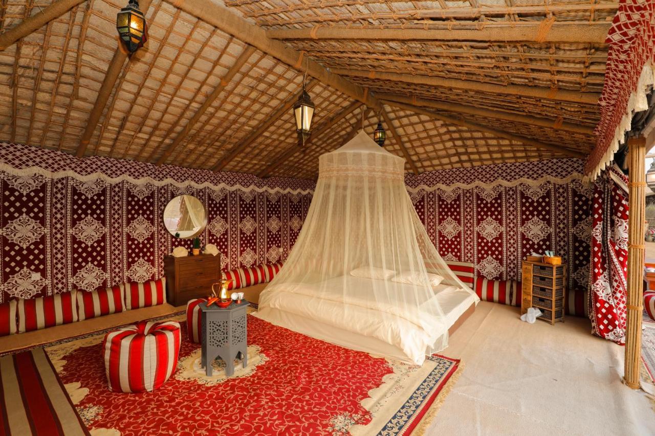 Отель Al Khayma Camp "Elite Glamping & Dining In Experience" Hunaywah Экстерьер фото