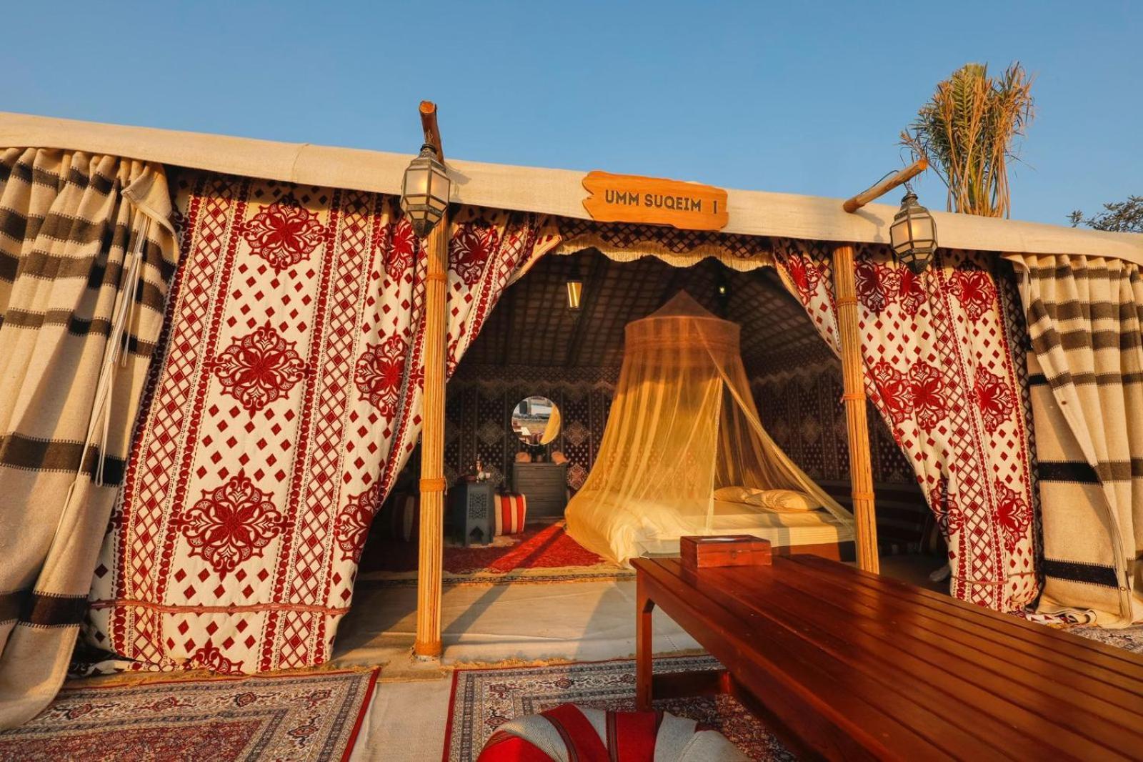 Отель Al Khayma Camp "Elite Glamping & Dining In Experience" Hunaywah Экстерьер фото